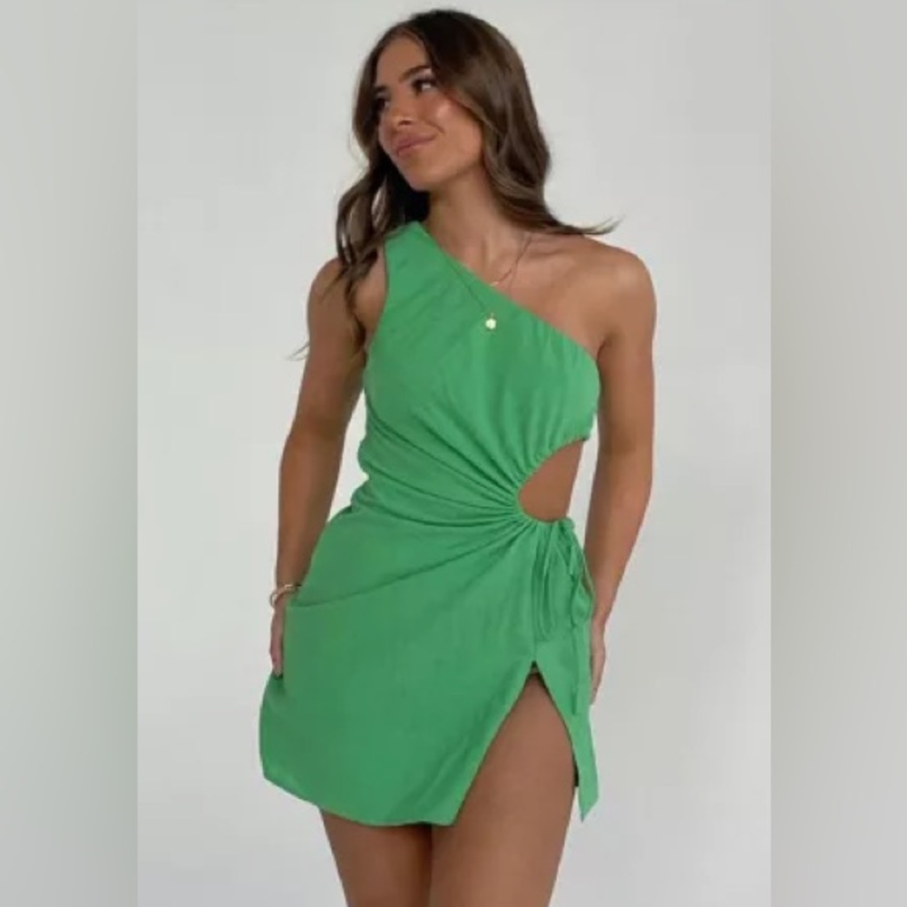 White Fox Boutique Green One-Shoulder Mini Dress